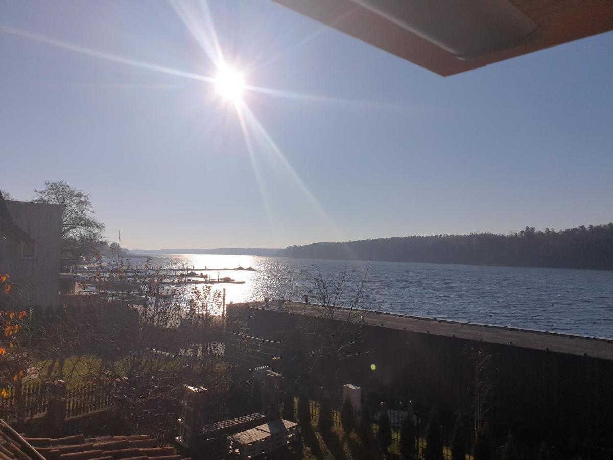 Dom Nad Jeziorem Mikolajki Exteriér fotografie