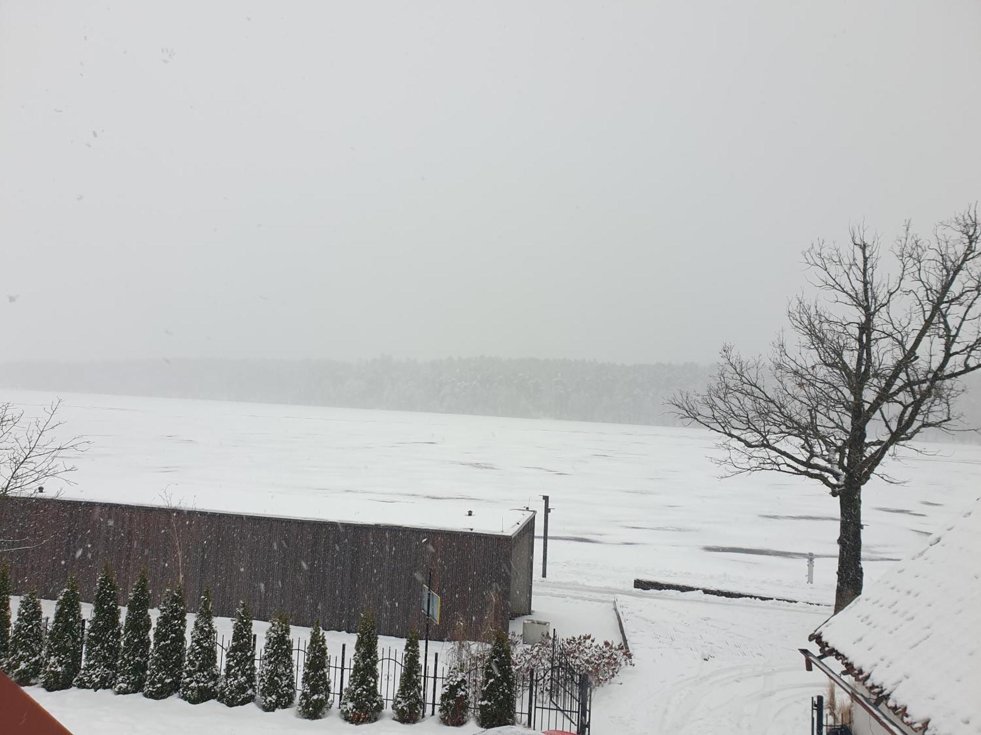 Dom Nad Jeziorem Mikolajki Exteriér fotografie